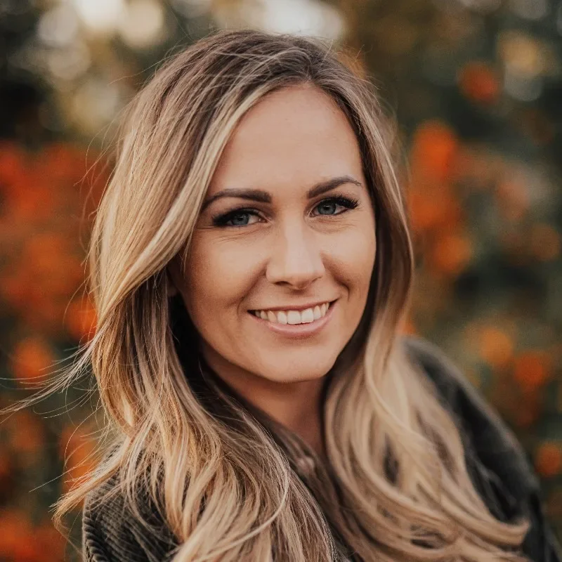 Emma Corbett - Entrata - Headshot