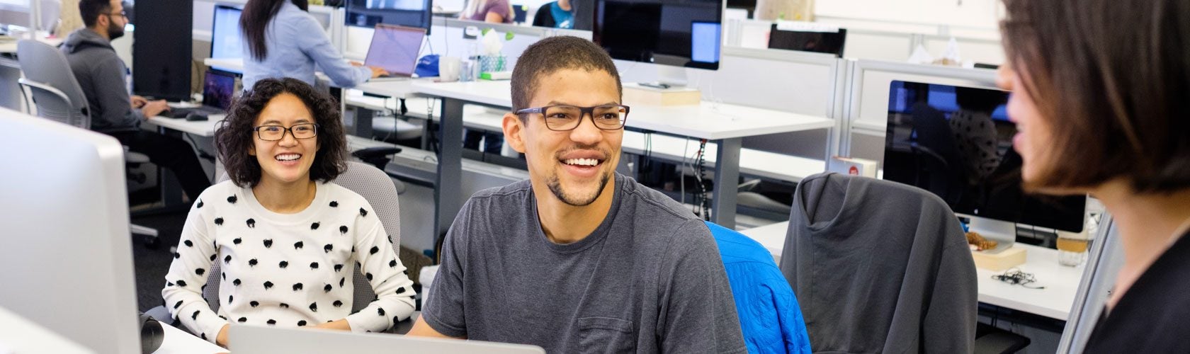 careers-hero-desk-conversation